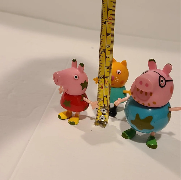 Peppa pig yellow bus  RV camper van - Picture 11 of 11